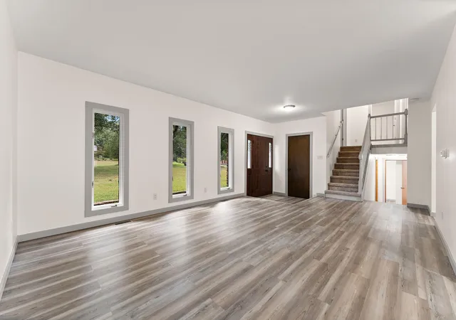Photo 4 of Single family home for sale at 1413 W 985 North, Lake Village, IN 46349 | MLS# 846170 | Listing updated on 2026-10-05