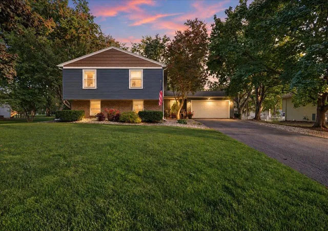 Photo 1 of Sale Pending at 106 Fordwick Ln, Valparaiso, IN 46383 | MLS# 846136 | Listing updated on 2026-10-05