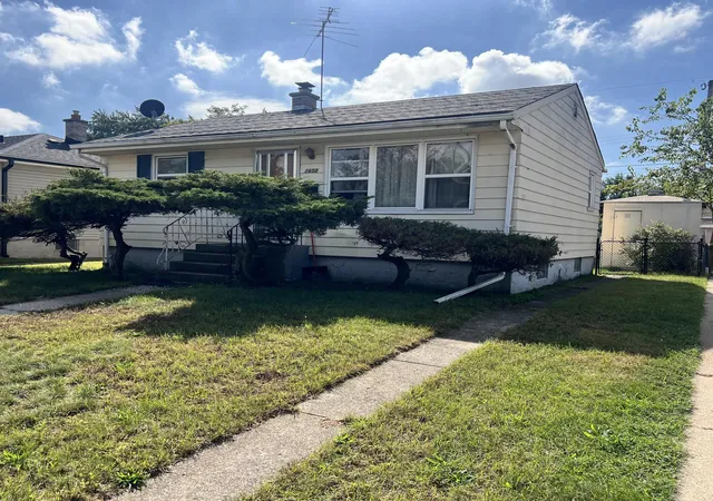 Photo 1 of Single family home for sale at 1650 171st Place, Hammond, IN 46324 | MLS# 846140 | Listing updated on 2026-10-01