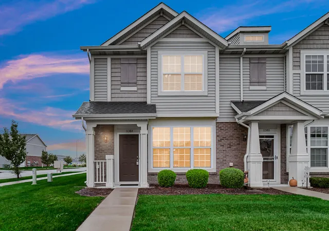 Townhouse for sale at 11384 Kentucky St, Crown Point, IN 46307 | MLS# 846236