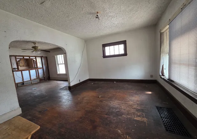 Photo 3 of Single family home for sale at 3721 Ivy St, East Chicago, IN 46312 | MLS# 846146 | Listing updated on 2026-10-01