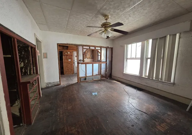 Photo 3 of Single family home for sale at 3721 Ivy St, East Chicago, IN 46312 | MLS# 846146 | Listing updated on 2026-10-01
