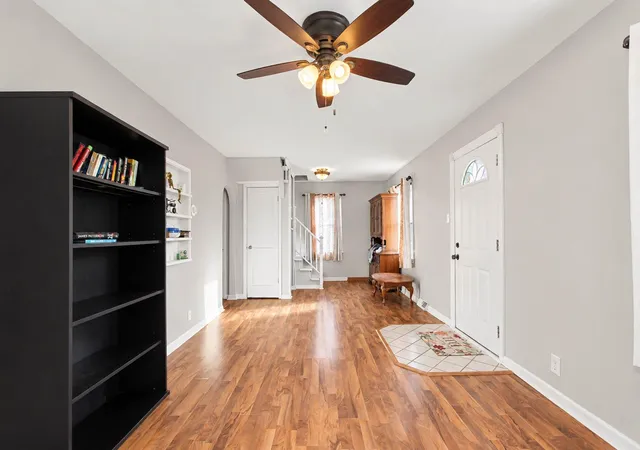 Photo 4 of Single family home for sale at 419 N Wisconsin St, Hobart, IN 46342 | MLS# 846404 | Listing updated on 2026-10-07