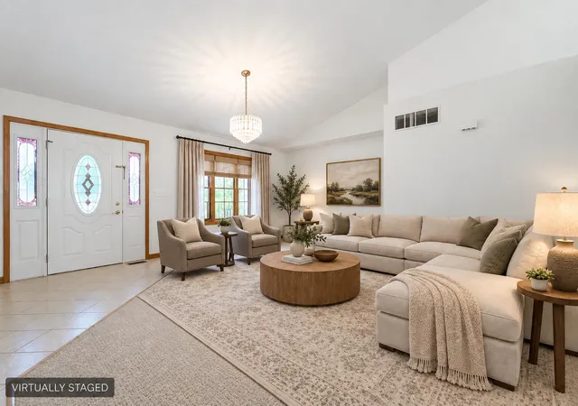 Photo 3 of Sale Pending at 10818 Pike St, Crown Point, IN 46307 | MLS# 846164 | Listing updated on 2026-10-04