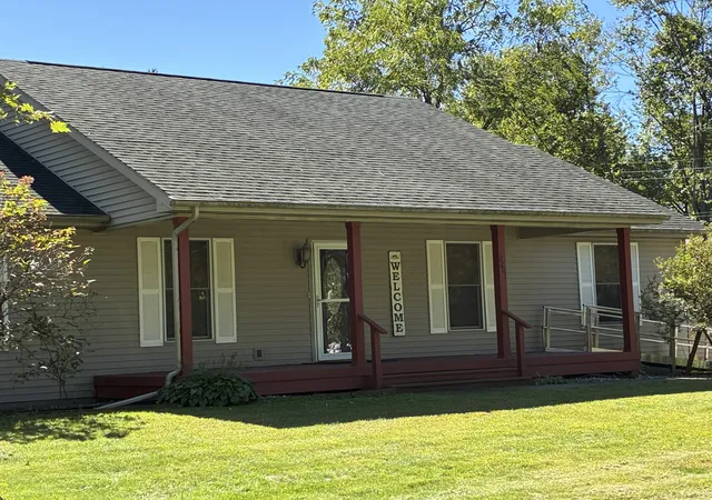 Photo 3 of Single family home for sale at 2201 W Morgan Ave, Chesterton, IN 46304 | MLS# 846340 | Listing updated on 2026-10-05