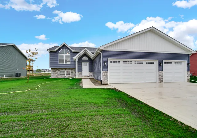 Photo 1 of Single family home for sale at 5851 Grand Slam Ave, Portage, IN 46368 | MLS# 846259 | Listing updated on 2026-10-07
