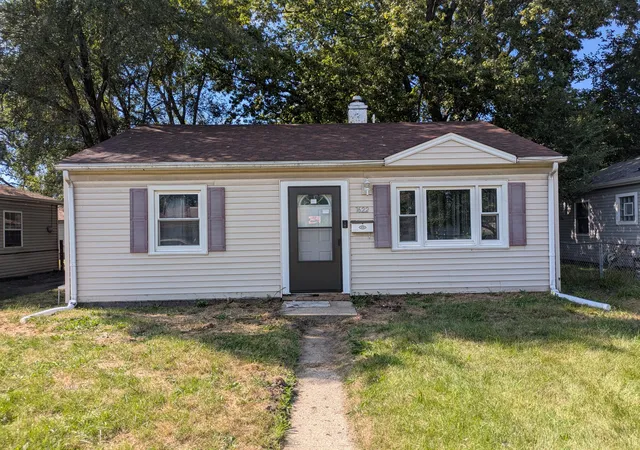 Photo 1 of Sale Pending at 7622 Beech Ave, Hammond, IN 46324 | MLS# 846171 | Listing updated on 2026-10-01