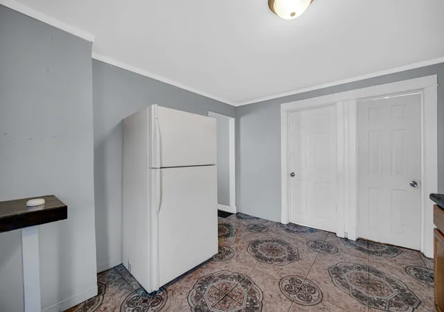 Photo 4 of Single family home for sale at 4011 Euclid Ave, East Chicago, IN 46312 | MLS# 846640 | Listing updated on 2026-10-10