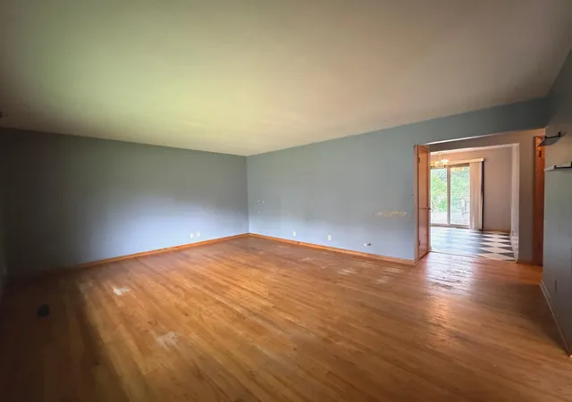 Photo 3 of Single family home for sale at 8417 Hohman Ave, Munster, IN 46321 | MLS# 846182 | Listing updated on 2026-10-06