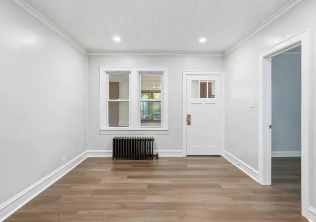 Photo 3 of Single family home for sale at 1537 Myrtle Ave, Whiting, IN 46394 | MLS# 846232 | Listing updated on 2026-10-08
