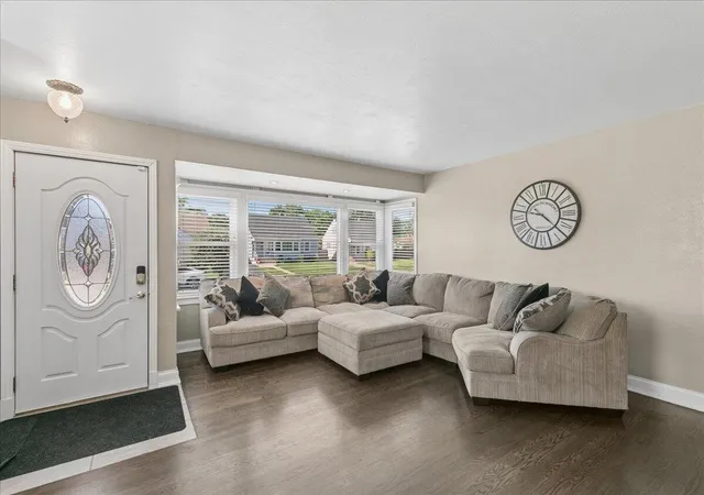 Photo 2 of Single family home for sale at 3911 Jewett Ave, Highland, IN 46322 | MLS# 846189 | Listing updated on 2026-10-02