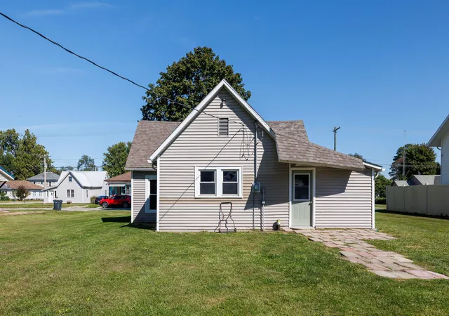 Photo 4 of Sale Pending at 312 S Weston St, Rensselaer, IN 47978 | MLS# 846197 | Listing updated on 2026-10-06