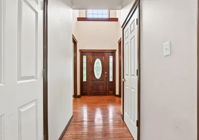 Photo 4 of Single family home for sale at 1168 Capitol Dr, Hobart, IN 46342 | MLS# 846269 | Listing updated on 2026-10-02