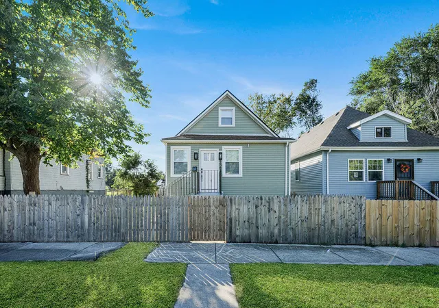 Photo 2 of Single family home for sale at 1562 Mckinley St, Gary, IN 46404 | MLS# 846278 | Listing updated on 2026-10-05