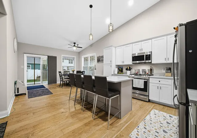 Photo 4 of Single family home for sale at 1500 Waverly Rd, Chesterton, IN 46304 | MLS# 846271 | Listing updated on 2026-10-02
