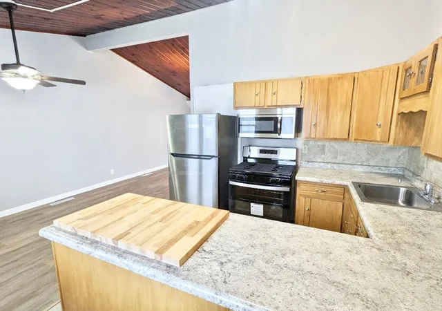 Photo 2 of Single family home for sale at 934 N Oakwood Ave, Griffith, IN 46319 | MLS# 846246 | Listing updated on 2026-10-02