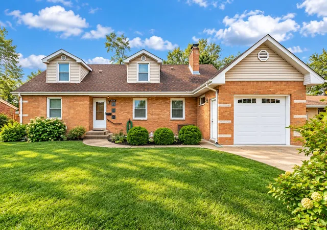 Photo 1 of Single family home for sale at 8336 Schreiber Dr, Munster, IN 46321 | MLS# 846291 | Listing updated on 2026-10-06