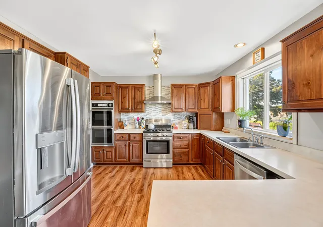 Photo 2 of Single family home for sale at 214 Omega Dr, Crown Point, IN 46307 | MLS# 846313 | Listing updated on 2026-10-09