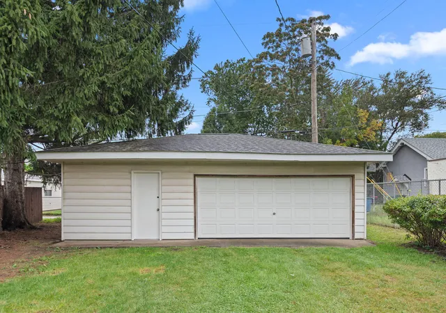 Photo 3 of Sale Pending at 6614 Lyman Ave, Hammond, IN 46324 | MLS# 846272 | Listing updated on 2026-10-07