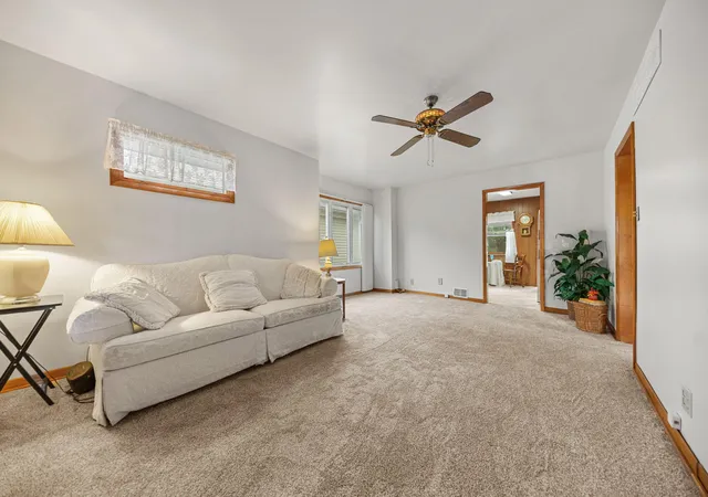 Photo 4 of Sale Pending at 6614 Lyman Ave, Hammond, IN 46324 | MLS# 846272 | Listing updated on 2026-10-07