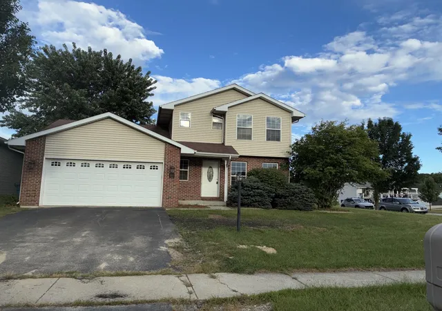 Single family home for sale at 12421 Tippecanoe Pl, Crown Point, IN 46307 | MLS# 846413