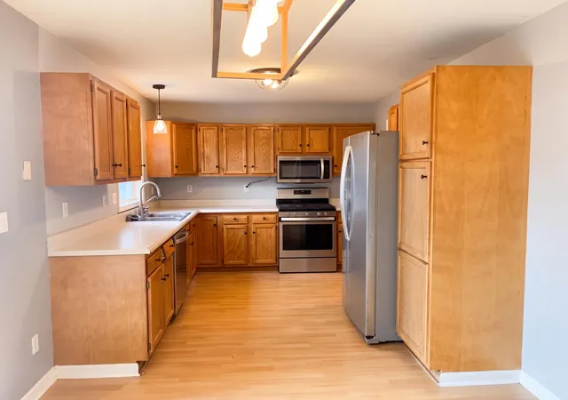Photo 1 of Single family home for sale at 12421 Tippecanoe Pl, Crown Point, IN 46307 | MLS# 846413 | Listing updated on 2026-10-06