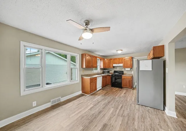 Photo 3 of Single family home for sale at 1145 N State Rd 49, Chesterton, IN 46304 | MLS# 846304 | Listing updated on 2026-10-04