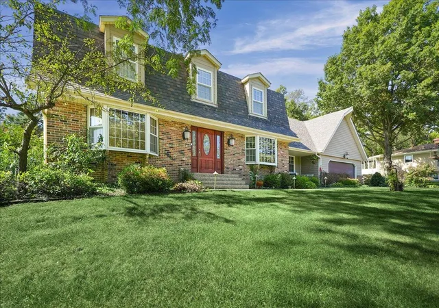 Photo 3 of Single family home for sale at 628 Hazelwood Path, Valparaiso, IN 46385 | MLS# 846289 | Listing updated on 2026-10-06