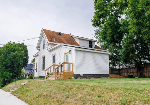 Photo 4 of Single family home for sale at 2120 South St, Lafayette, IN 47904 | MLS# 846296 | Listing updated on 2026-10-03