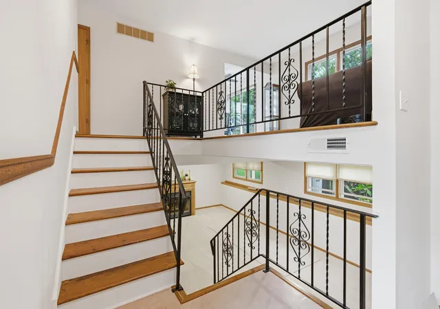 Photo 3 of Single family home for sale at 17524 Willowbrook Dr, Lowell, IN 46356 | MLS# 846297 | Listing updated on 2026-10-07