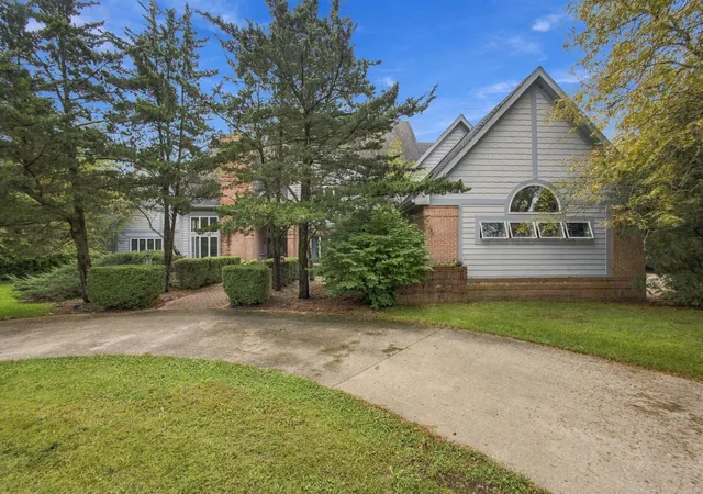 Photo 3 of Single family home for sale at 505 W Mt Calvary Rd, Rensselaer, IN 47978 | MLS# 846307 | Listing updated on 2026-10-03