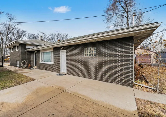 Photo 3 of Single family home for sale at 4219 Walsh Ave, East Chicago, IN 46312 | MLS# 846314 | Listing updated on 2026-10-04