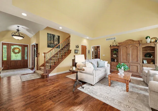 Photo 3 of Single family home for sale at 65 Braemar Dr, Valparaiso, IN 46385 | MLS# 846378 | Listing updated on 2026-10-06