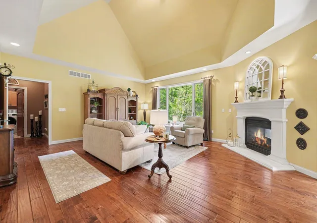 Photo 3 of Single family home for sale at 65 Braemar Dr, Valparaiso, IN 46385 | MLS# 846378 | Listing updated on 2026-10-06