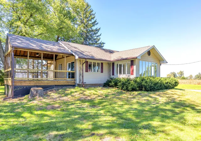 Photo 3 of Single family home for sale at 13020 N 1000 West, De Motte, IN 46310 | MLS# 846322 | Listing updated on 2026-10-07