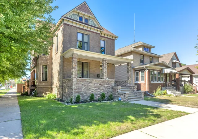 Photo 2 of Single family home for sale at 1646 Cleveland Ave, Whiting, IN 46394 | MLS# 846447 | Listing updated on 2026-10-06