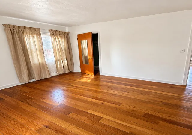 Photo 4 of Single family home for sale at 231 Mckinley St, Gary, IN 46404 | MLS# 846331 | Listing updated on 2026-10-05