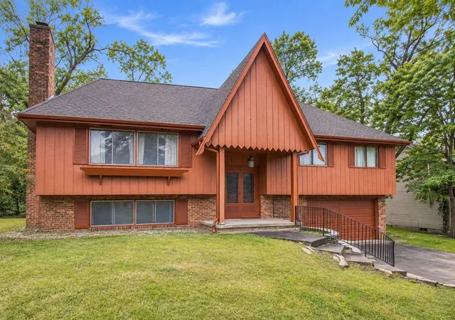 Photo 1 of Sale Pending at 11 Indian Camp Trl, Portage, IN 46368 | MLS# 846502 | Listing updated on 2026-10-08