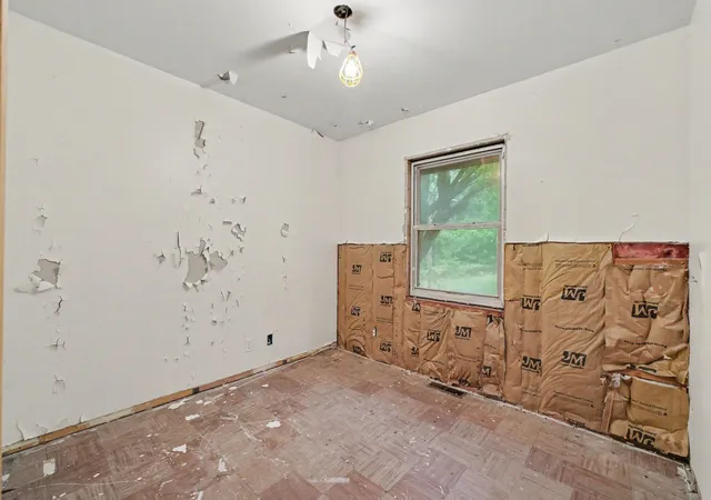 Photo 4 of Single family home for sale at 138 Memorial Dr, Michigan City, IN 46360 | MLS# 846327 | Listing updated on 2026-10-05