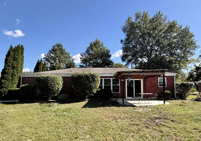 Photo 3 of Single family home for sale at 416 Hickory St Nw, De Motte, IN 46310 | MLS# 846388 | Listing updated on 2026-10-06