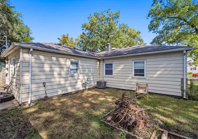 Photo 4 of Single family home for sale at 7530 White Oak Ave, Hammond, IN 46324 | MLS# 846401 | Listing updated on 2026-10-06