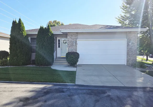 Single family home for sale at 11538 Homestead Village Ct, Saint John, IN 46373 | MLS# 846444