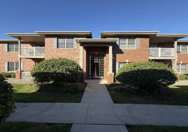 Photo 1 of Condo for sale at 545 Cambridge Ct #2c, Munster, IN 46321 | MLS# 846350 | Listing updated on 2026-10-05