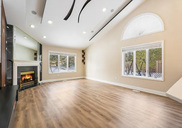 Photo 3 of Townhouse for sale at 902 Cornwallis Ln, Munster, IN 46321 | MLS# 846348 | Listing updated on 2026-10-05