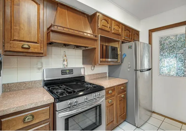 Photo 4 of Single family home for sale at 3023 Edgewood St, Portage, IN 46368 | MLS# 846586 | Listing updated on 2026-10-09
