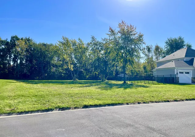 Photo 2 of Land for sale at 7145 Fawn Valley Dr, Schererville, IN 46375 | MLS# 846411 | Listing updated on 2026-10-06
