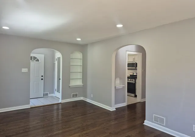 Photo 3 of Single family home for sale at 561 W Taft St, Gary, IN 46404 | MLS# 846354 | Listing updated on 2026-10-05