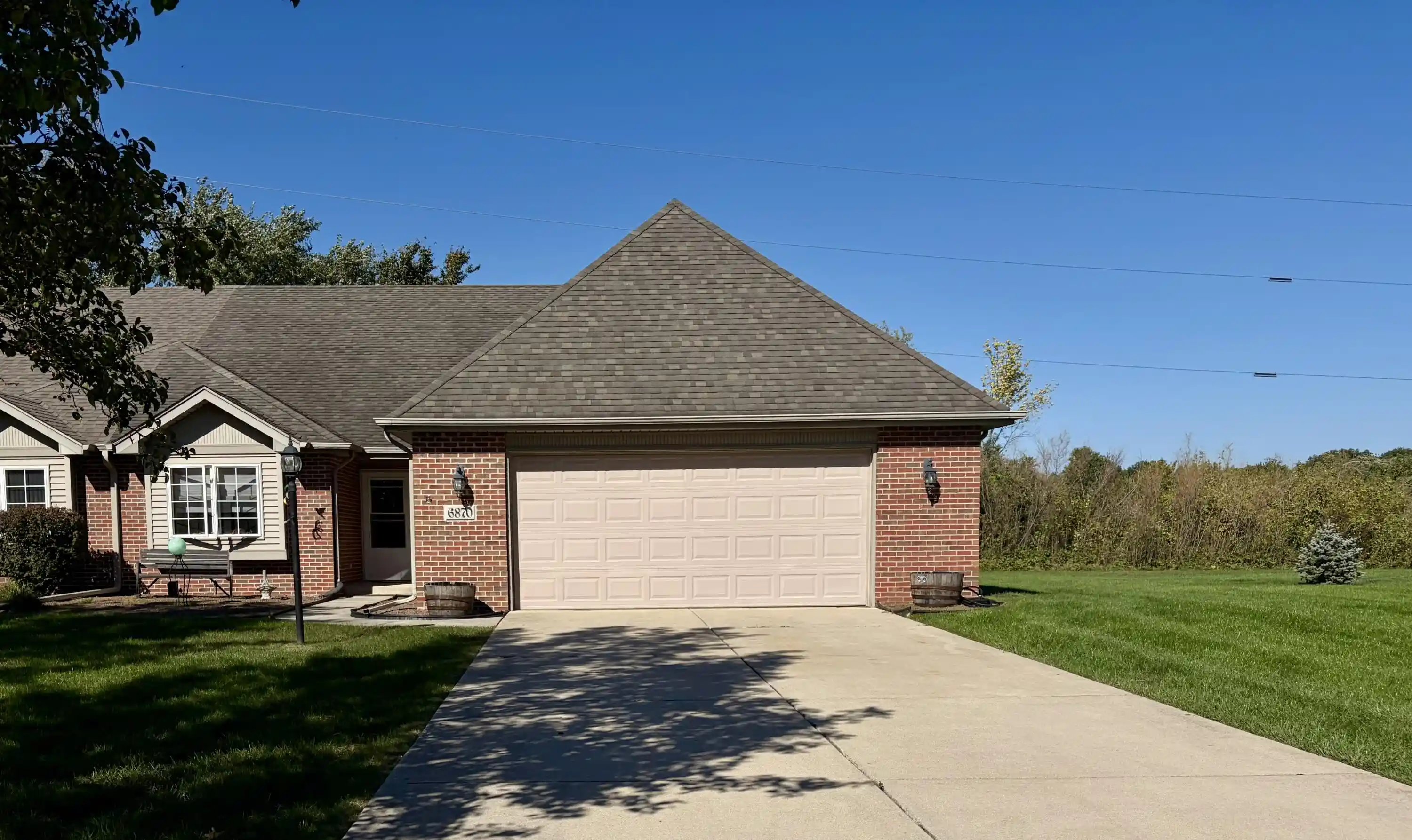 Townhouse for sale at 6870 Avocet Cir, Hobart, IN 46342 | MLS# 846442