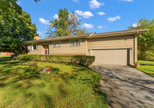 Photo 1 of Single family home for sale at 35 E 900 North, Chesterton, IN 46304 | MLS# 846493 | Listing updated on 2026-10-07