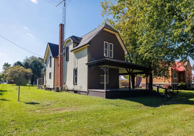 Photo 3 of Single family home for sale at 104 E 5th Street, Earl Park, IN 47942 | MLS# 846366 | Listing updated on 2026-10-08